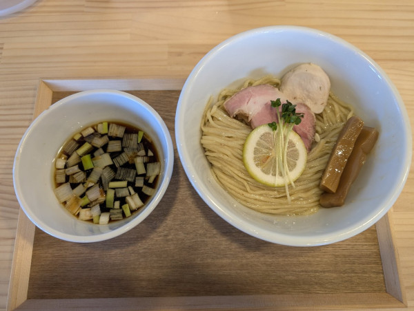 「昆布水つけ麺980円」@MENYA TOMOSHIBIの写真