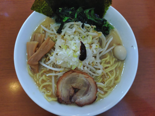 「味噌豚骨ラーメン（かため、多め）＋大盛」@ラーメン丸幸屋の写真