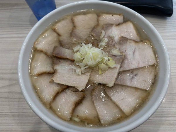 「会津山塩チャーシュウらぁ麺」@うえんで 喜多方店の写真