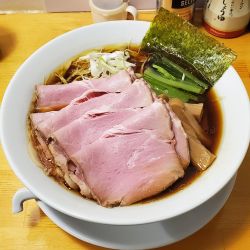 熟成醤油らぁめん