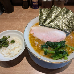 ラーメン 野良裏家の写真