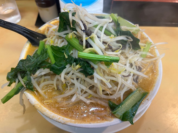 「担々ラーメン固め1320円」@中華料理 大進亭の写真