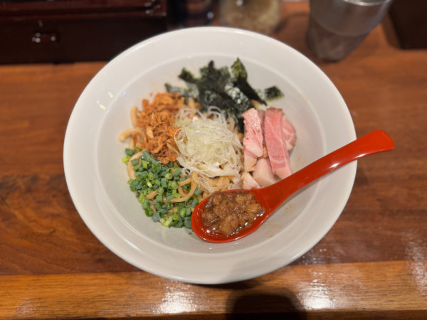 「みたらしまぜそば単品(少なめ)1000円」@長男、おともかずきの写真