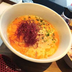 四川担々麺 950円