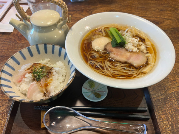 「ミニ鯛茶漬けセット醤油」@鯛そば·茶漬  磯LABOの写真