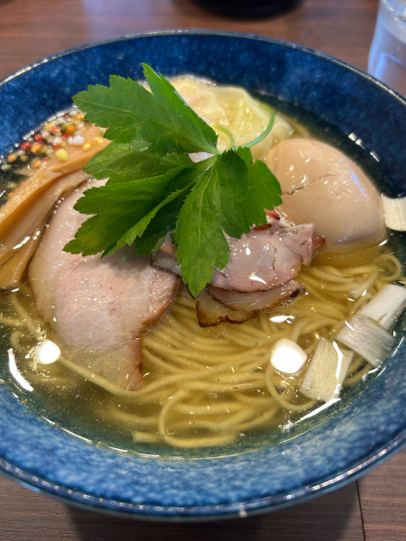 「特製塩ラーメン(大)」@支那蕎麦屋  藤花の写真