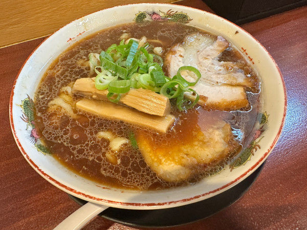 「手打ち醤油」@超多加水純手打ち麺 仁しむらの写真