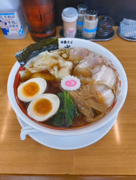 「特中華そば　醤油　1450円」@中華そば 半ざわの写真