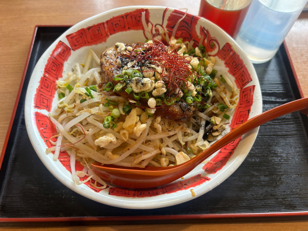 「ニンニク油そば　シングル　1,100円」@麺屋 鶴と亀の写真