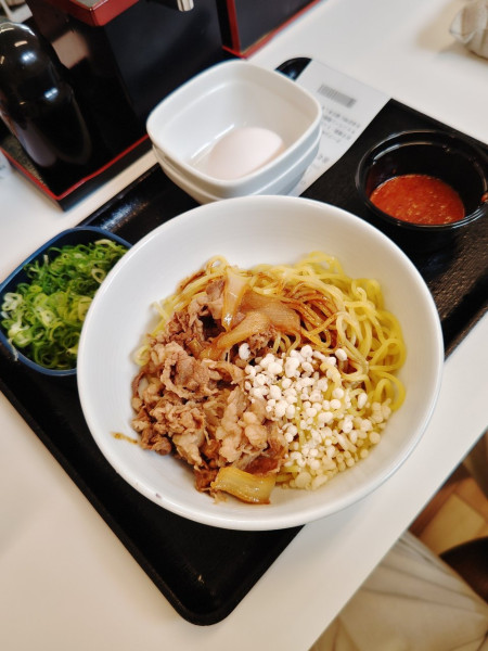 「牛玉スタミナまぜそば(767円)」@吉野家 福生店の写真