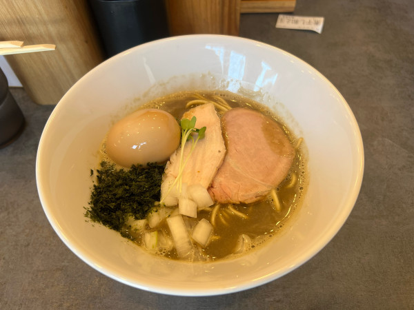 「濃厚　味玉飲む煮干しラーメン」@攻ニボの写真