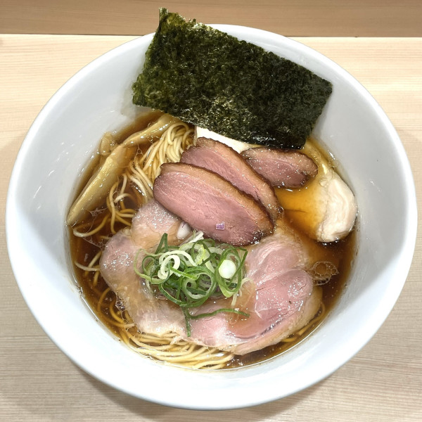 「【限定】鴨らぁめん」@手揉み中華そば 中村の写真