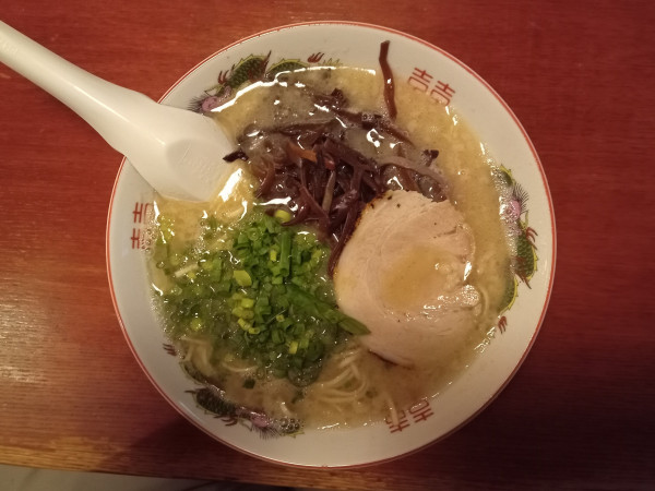 「大宰府ラーメン＋替玉」@博多ラーメン 琉の写真