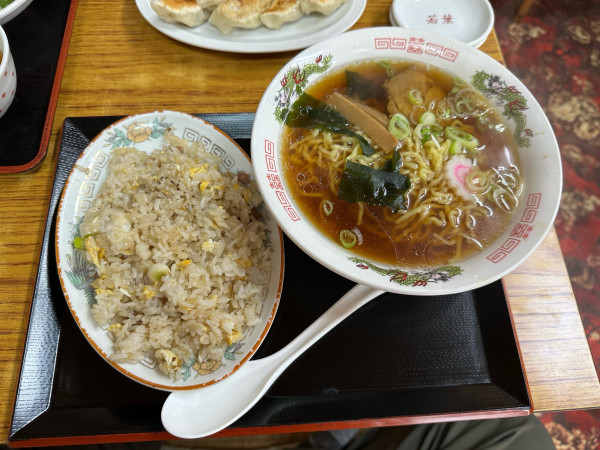 「ラーメン小チャーハン900円」@若葉の写真