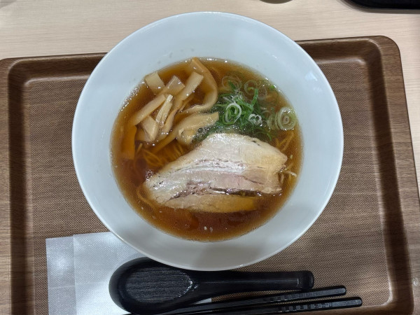 「醤油ラーメン（680）」@松太郎 新宿小滝橋通り店の写真