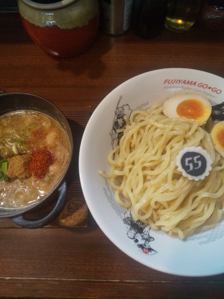 「牛ホルつけ麺（味玉付き）」@つけ麺・ラーメン  フジヤマ55 大須総本店の写真