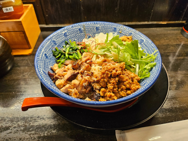 「冷製汁無し担々麺」@ラーメン食堂 来楽軒の写真
