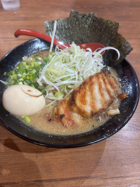 「白マルDX味噌ラーメン」@マルヤ商店の写真