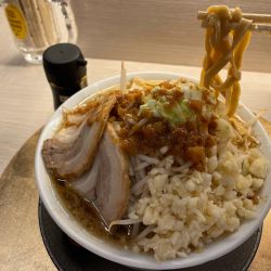 音郎マシマシ（全マシ）（990円）