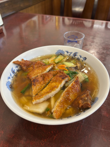 「スペアリブ入り煮込みそば　（拝骨麺）」@中国料理 桃李の写真