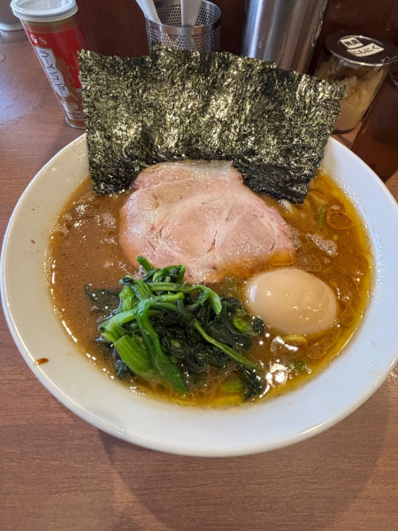 「ラーメン(中盛り)、味玉」@家系ラーメン 大ちゃんの写真