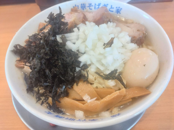 「ぎと家の中華そば花咲盛り　手揉み麺大盛」@燕三条中華そば ぎと家 花崎店の写真