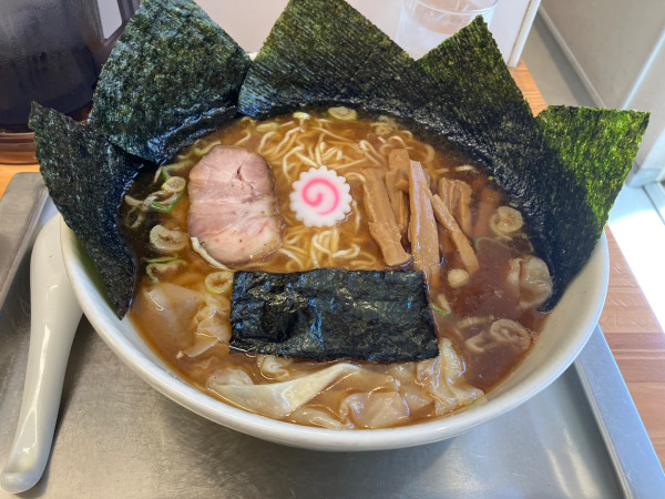 「ワンタンメン➕海苔」@田無大勝軒の写真