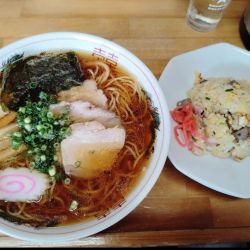 Aセット(ラーメン＆半チャーハン)麺大盛