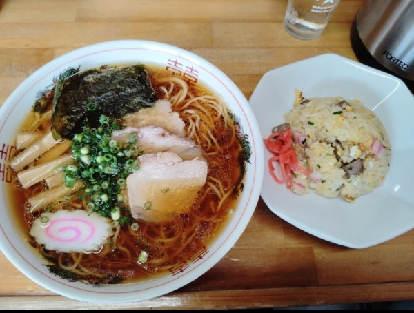 「Aセット(ラーメン＆半チャーハン)麺大盛」@ラーメン 田島の写真