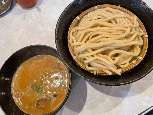 「極太つけ麺　￥９８０」@濃厚白湯らーめん3の写真