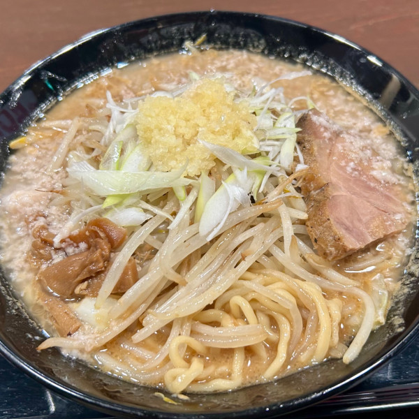 「背脂ニンニク３ＳＯ」@RA-MEN 3SOの写真