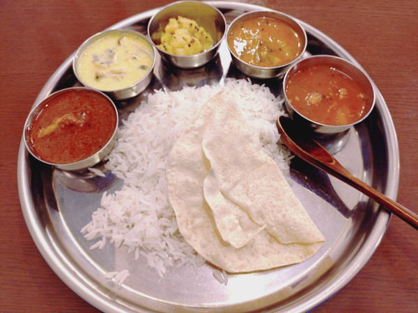 「Ｂ． ランチミールス　１２００円　※」@南インドオステリア 四次元食堂の写真