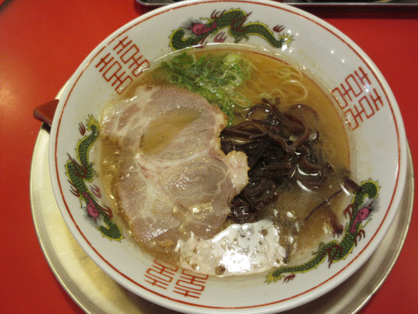 「ラーメン(700円)」@博多ラーメン ガツン 両国店の写真