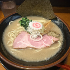 煮干し豚骨ラーメン 星の画像