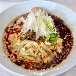 ☆期間限定 冷やし担々麺と味玉☆