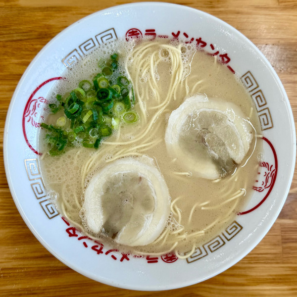 「ラーメン（麺少なめ）¥540」@丸幸ラーメンセンター 基山店の写真