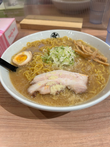 「味噌らーめん 大盛り　1250円」@らーめん空 新千歳空港店の写真