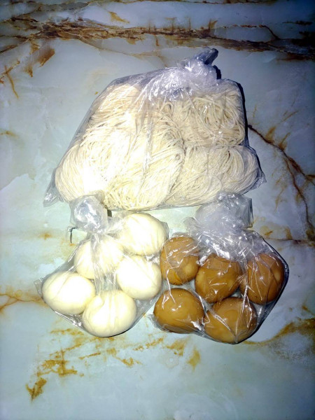 「手打麺 味玉」@らーめん藁の写真