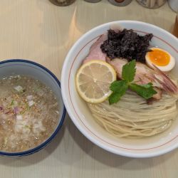 数量限定鬼おろし冷やし真昆布水つけ麺