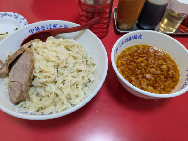 「つけそば（手揉み麺▪️鬼脂）➕辛脂➕大盛り」@燕三条中華そば ぎと家 武里本店の写真