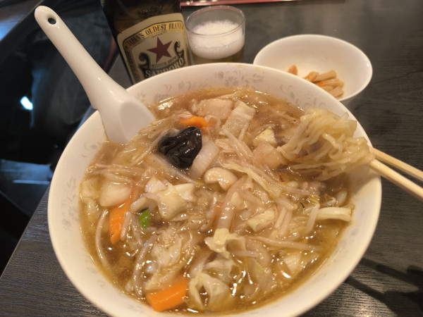 「萬福メン(900)＋瓶ビール(600)」@萬福飯店 新丸子店の写真