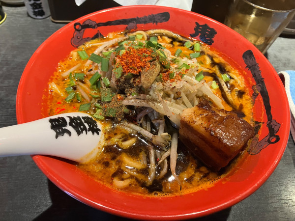 「カラシビ味噌らー麺　カラ増し、シビ増し」@カラシビ味噌らー麺 鬼金棒 池袋店の写真