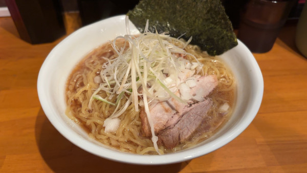 「中華そば　大　細麺選択　850円」@中華そば＆鶏パイタン つむぎの写真