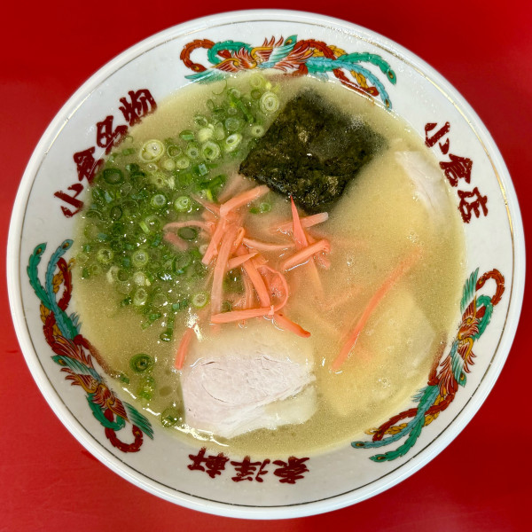 「ラーメン（麺少なめ）¥800」@東洋軒 小倉店の写真