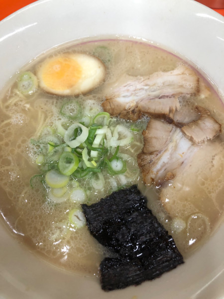 「ラーメン」@名代ラーメン亭 博多駅地下街店の写真