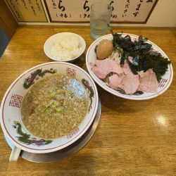全乗せ背脂煮干もり中華1400円+ランチライス50円