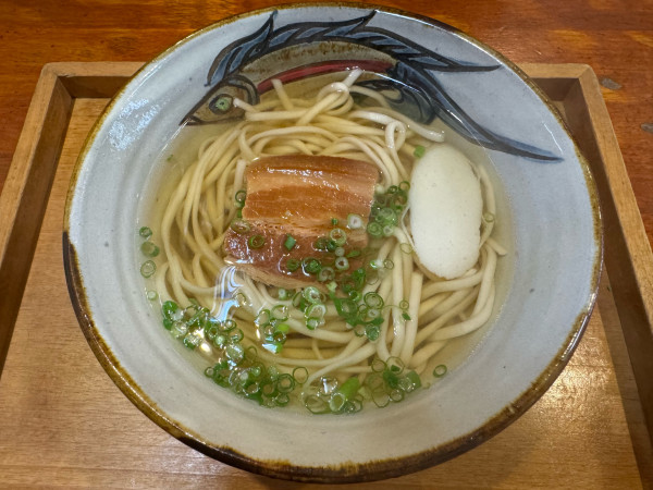 「沖縄そば 小　600円」@とらやの写真