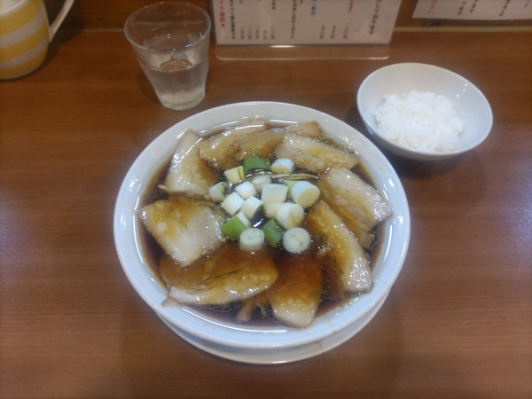 「チャーシュー中華そば」@濃厚中華そば 佐とうの写真