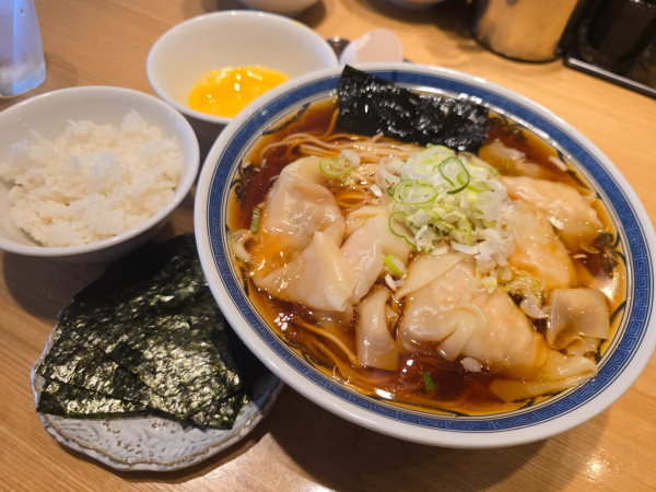 「朝らー専用ワンタン中華そば(ワンタン5個入り)・大盛り・海苔」@つじ田 東陽町店の写真