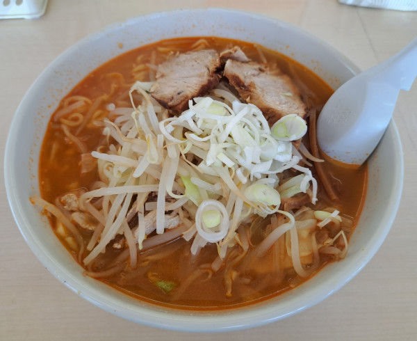 「手もみ辛みそラーメン1000円」@麺楽の写真